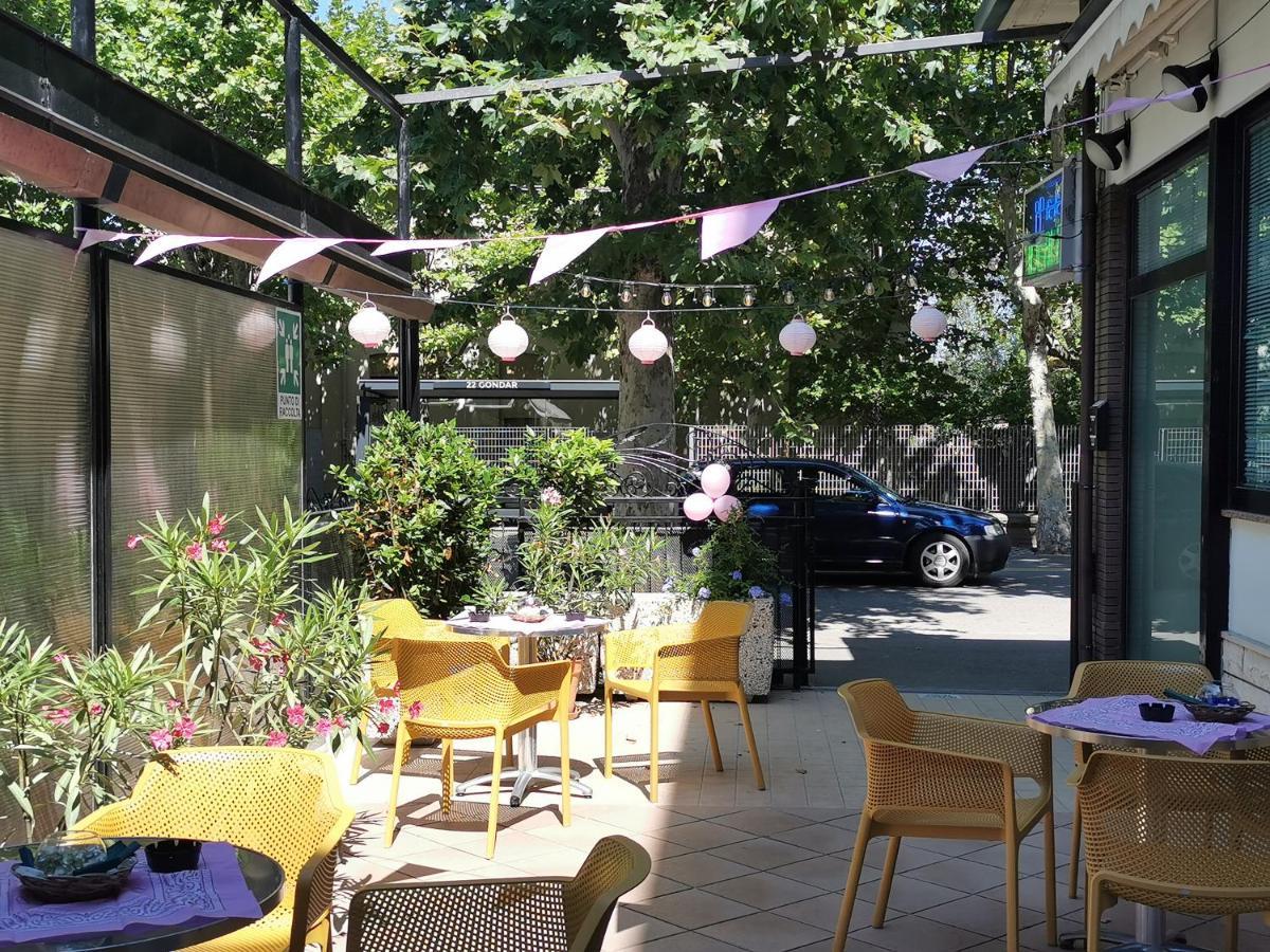 Hotel Ideale Young People Under 40 Rimini Exterior photo